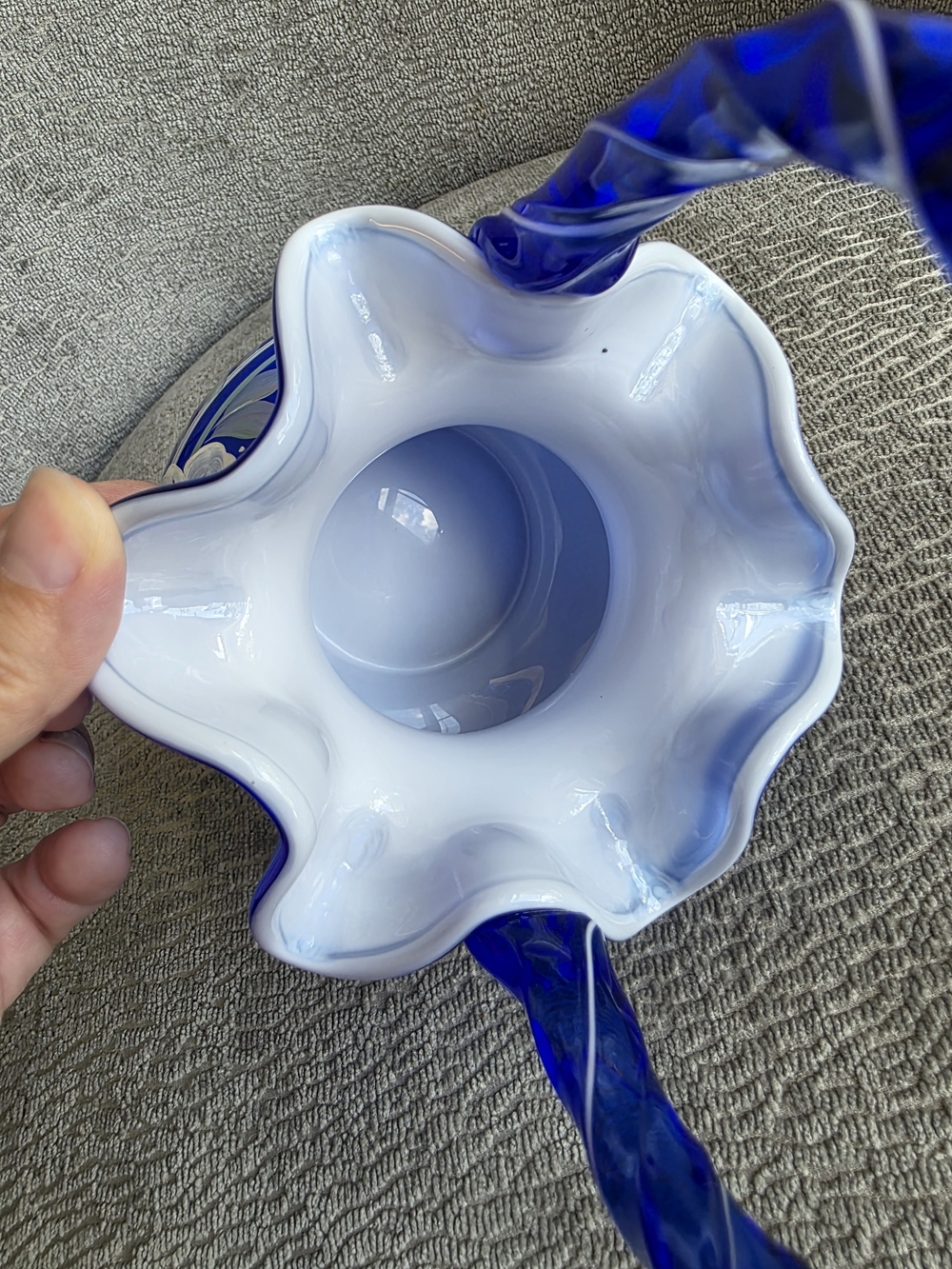 Beautiful Fenton Milk Glass Cobalt Blue Floral Hand Painted Legacy Collection - Picture 16 of 16